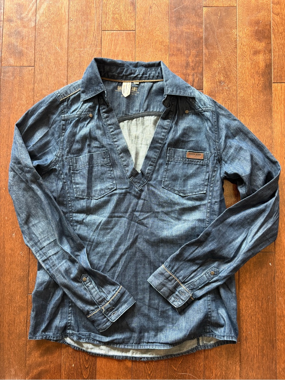 Garcia Jeans Women’s denim pullover shirt cowboy western rodeo - size Medium